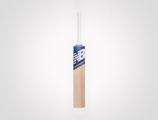 New Balance DC 900i MAX English Willow Cricket Bat