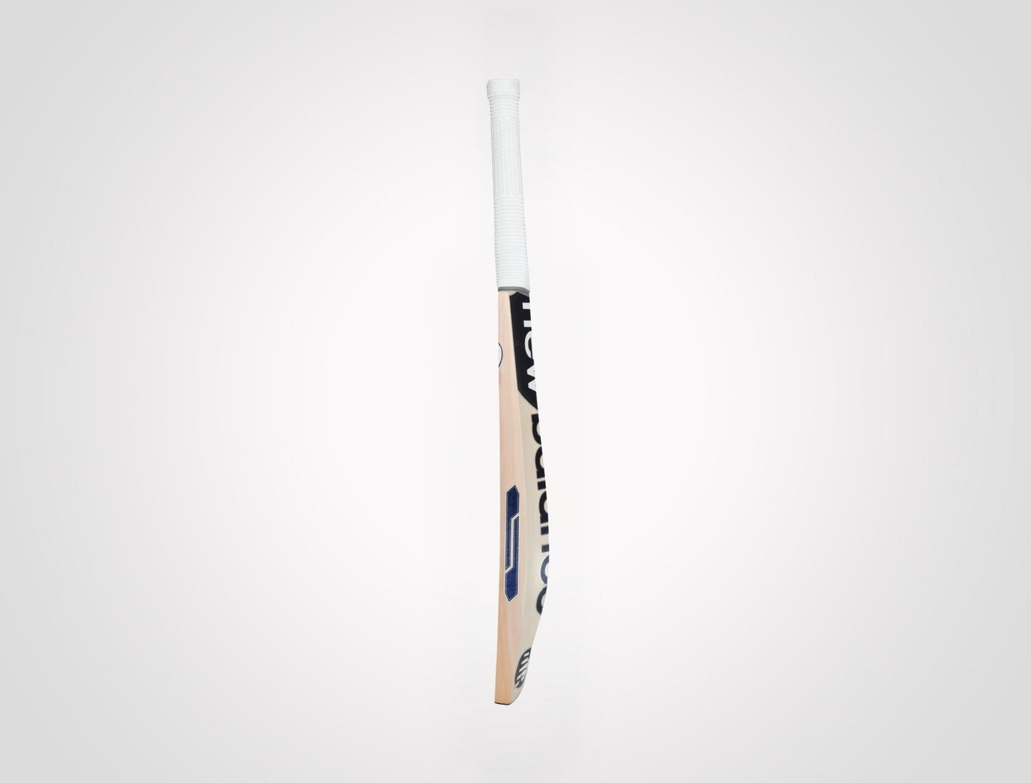 New Balance DC 300π PRO Kashmir Willow Cricket Bat