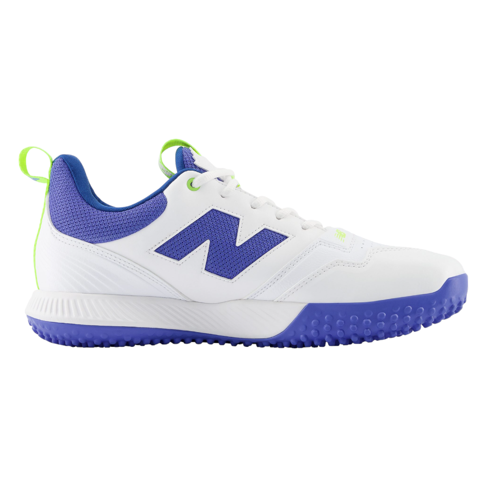 New balance hot sale rubber cricket shoes