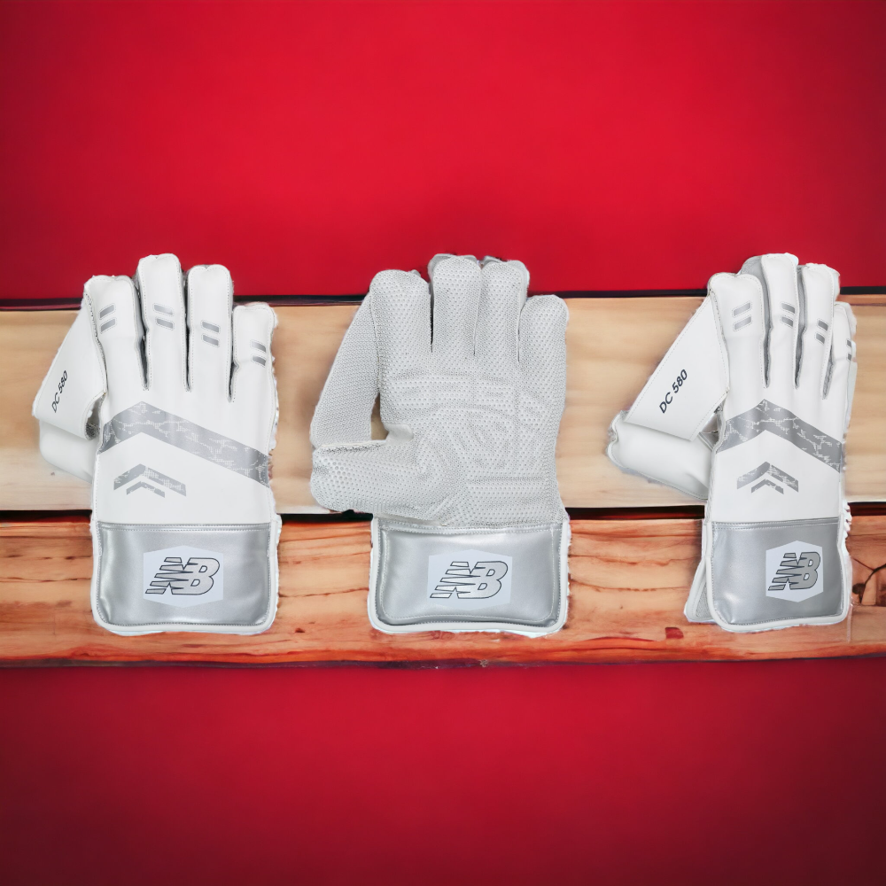 New balance cricket pads top and gloves