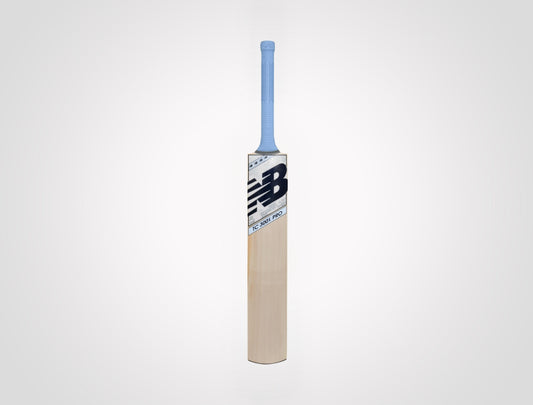 New Balance TC 300𝖎 PRO Kashmir Willow Cricket Bat