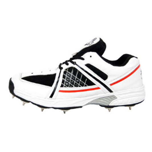 RXN Howzatt Spikes Cricket Shoes (White/Black)