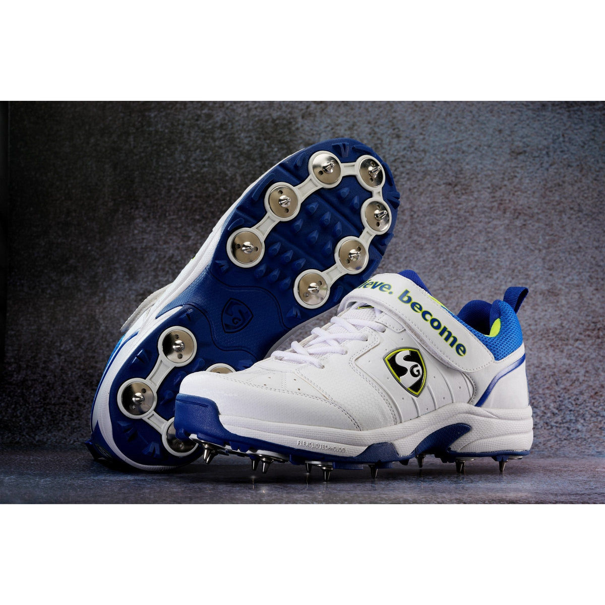 SG Sierra 2.0 Spikes Cricket Shoes