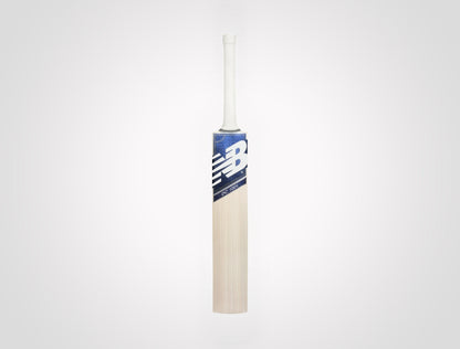 New Balance DC 100𝖎 Kashmir Willow Cricket Bat