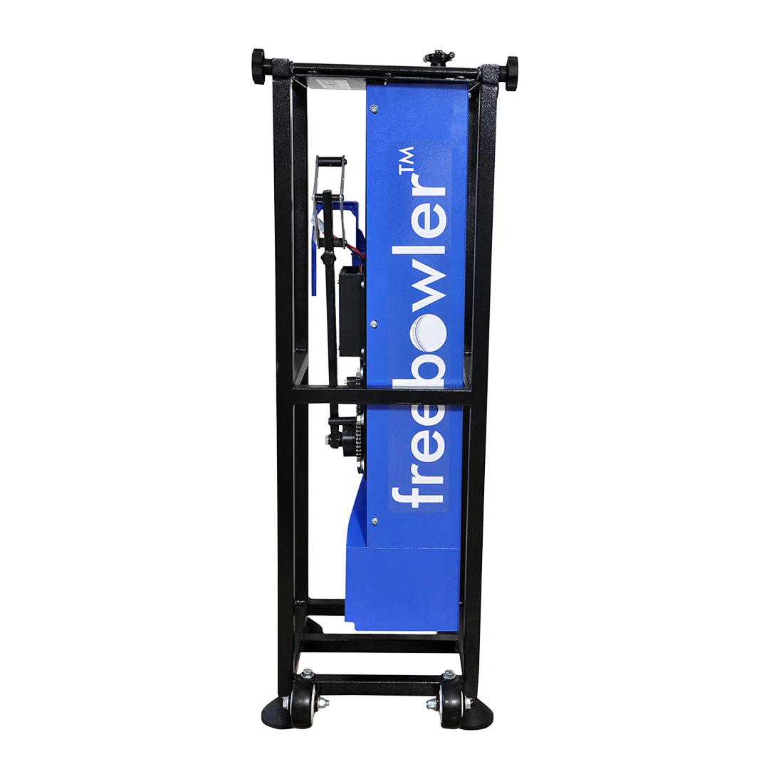 Freebowler Bowling Machine with Speed 80-140 kmph