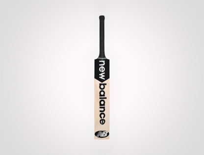 New Balance HERITAGE 300𝖎 PRO Kashmir Willow Cricket Bat