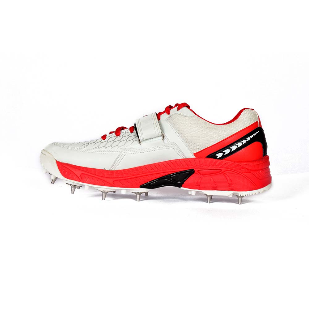 Sega Reach Spikes Cricket Shoes (White/Red)